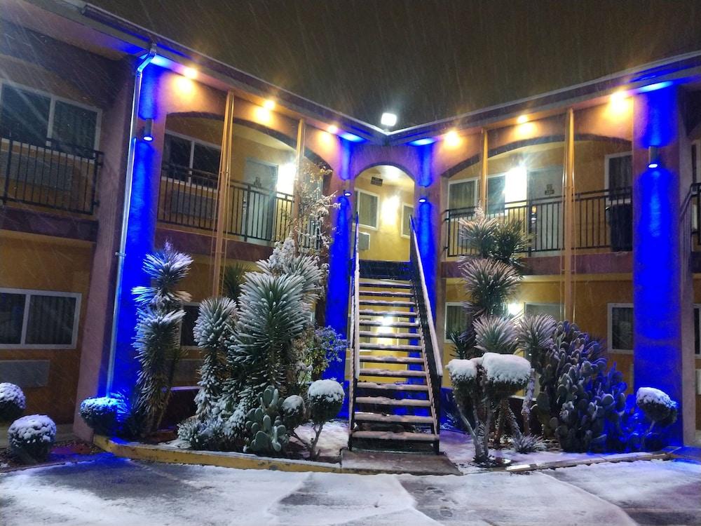 Rodeway Inn Albuquerque Downtown On Rt 66 Экстерьер фото