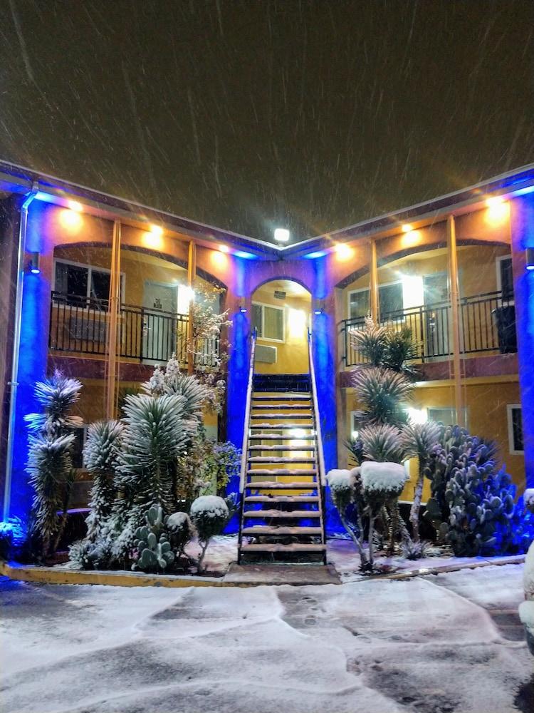 Rodeway Inn Albuquerque Downtown On Rt 66 Экстерьер фото