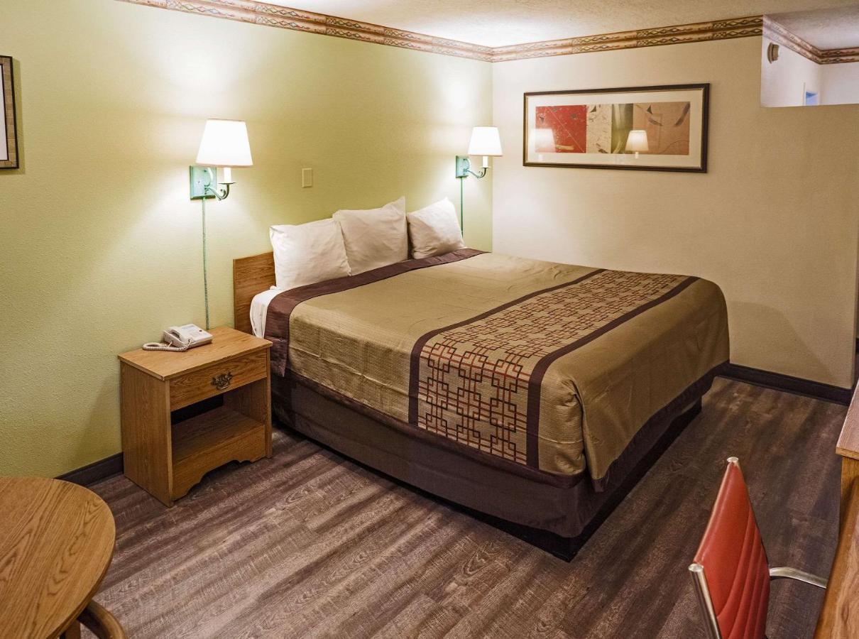 Rodeway Inn Albuquerque Downtown On Rt 66 Экстерьер фото
