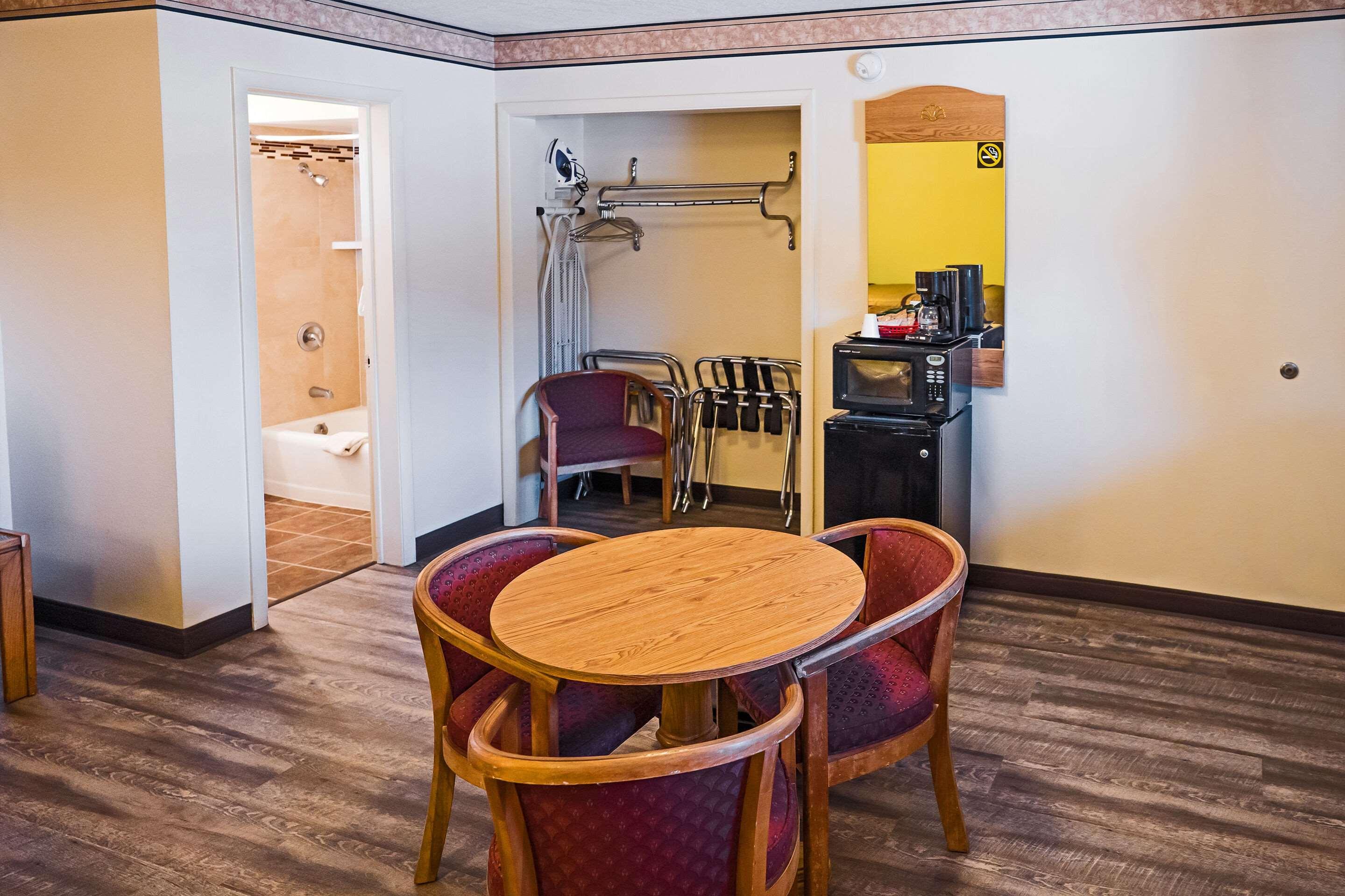 Rodeway Inn Albuquerque Downtown On Rt 66 Экстерьер фото